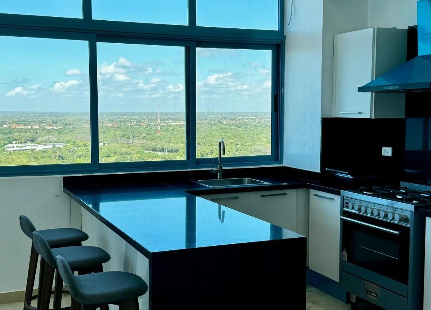 Juan Dolio, Beach Access 2 Bedroom Apt Salitre Tower Front Of Club Hemingway Juan Dolio